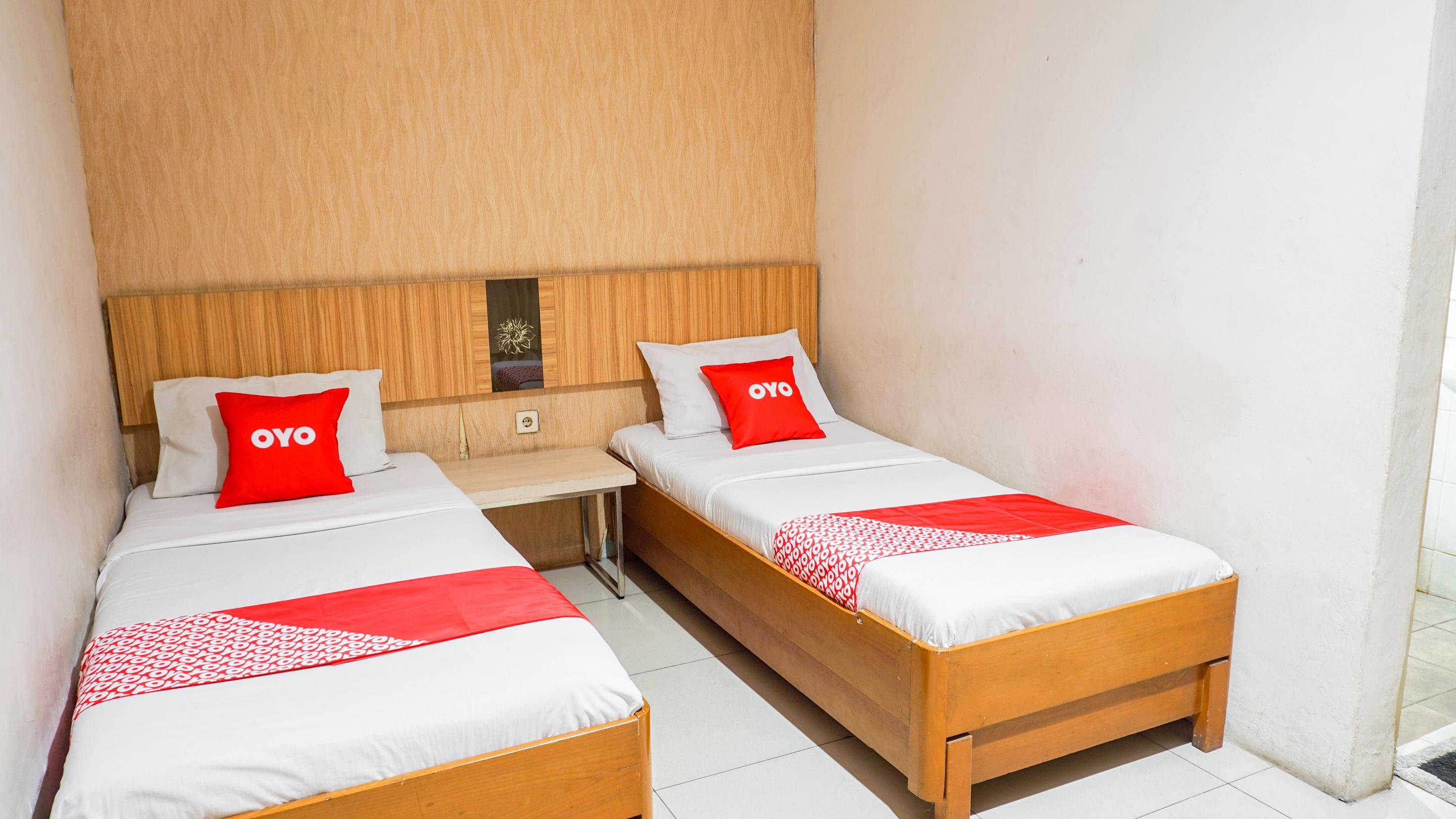 Oyo 2085 Chrysanta Hotel Bandung Kültér fotó