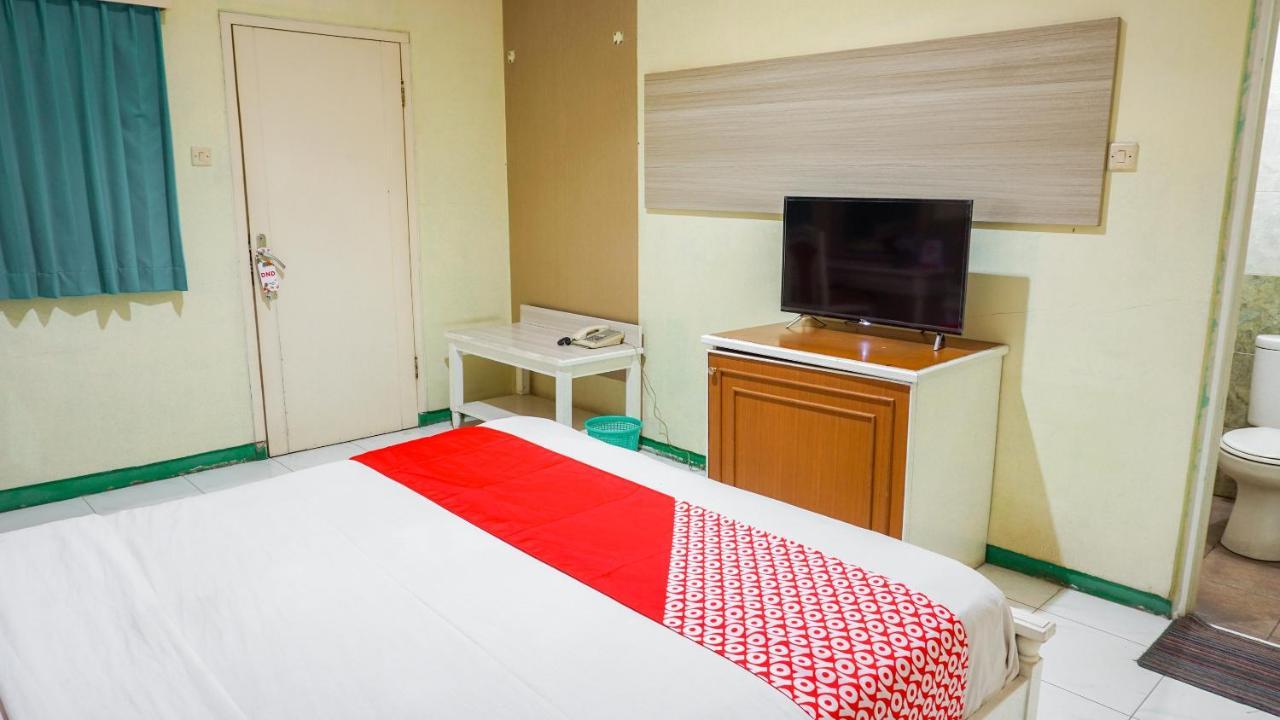 Oyo 2085 Chrysanta Hotel Bandung Kültér fotó