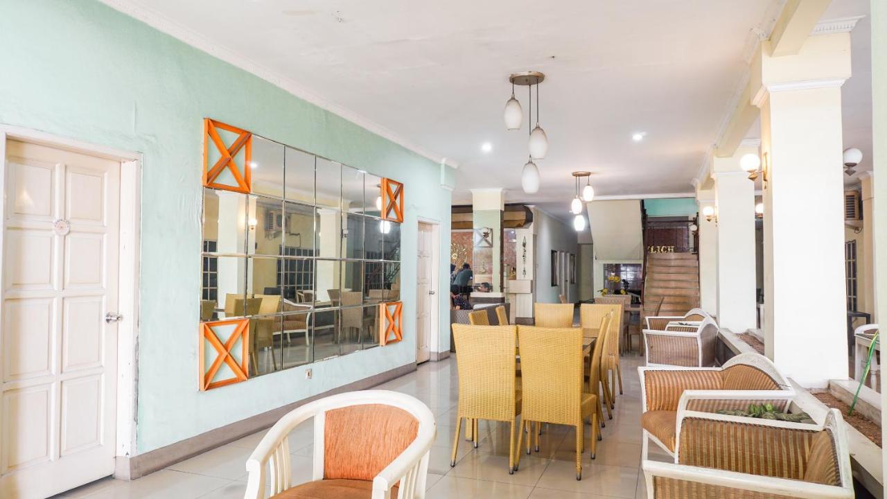 Oyo 2085 Chrysanta Hotel Bandung Kültér fotó