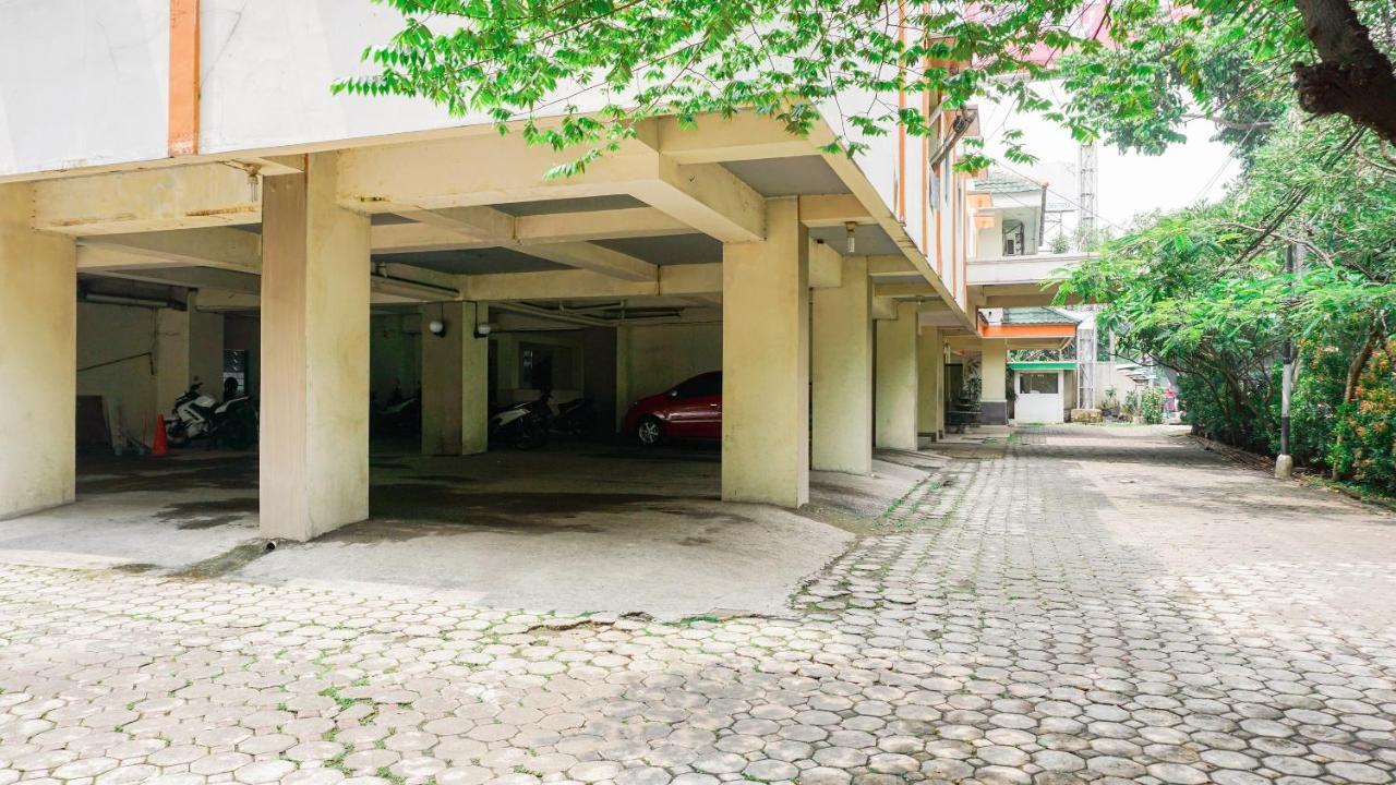 Oyo 2085 Chrysanta Hotel Bandung Kültér fotó