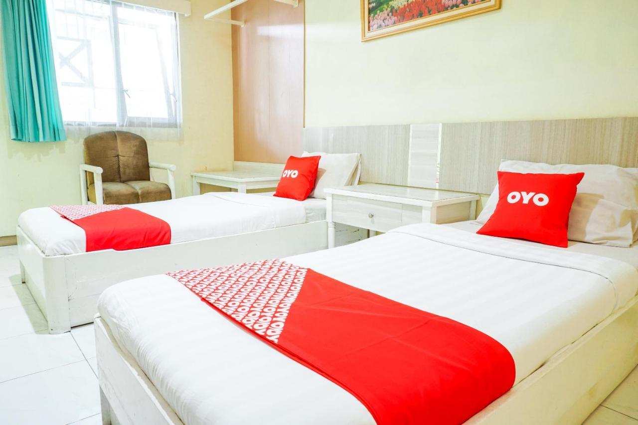 Oyo 2085 Chrysanta Hotel Bandung Kültér fotó